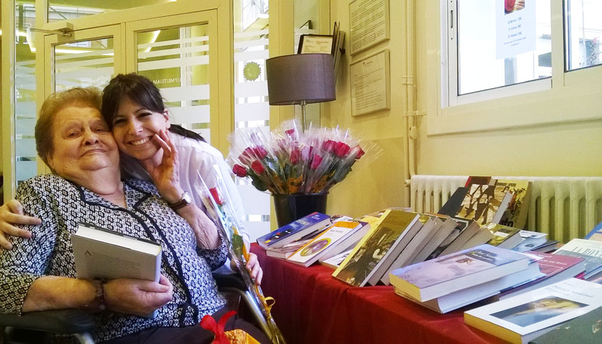 , Per Sant Jordi, flors i llibres a la Residència Mutuam La Creueta de Sabadell