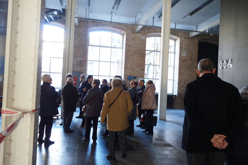 , La històrica fàbrica Fabra i Coats de Barcelona rep la visita dels amics de Mutuam Activa