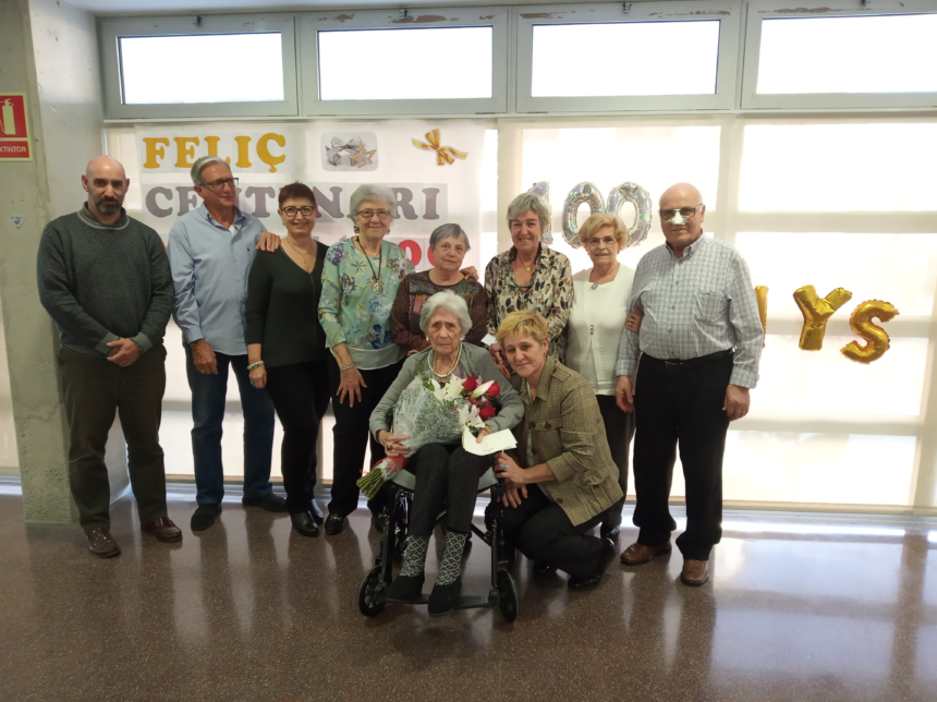 centenari, Homenatge a una usuària de la Residència Molí-Via Favència pel seu centenari