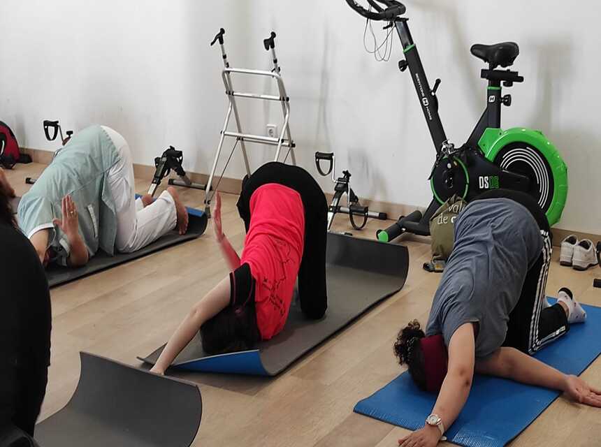 Equip professional Manresa taller ioga relaxació